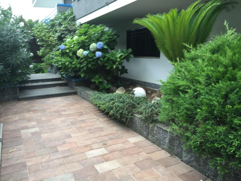 Apartamento Casa Tiziana Nápoles Exterior foto